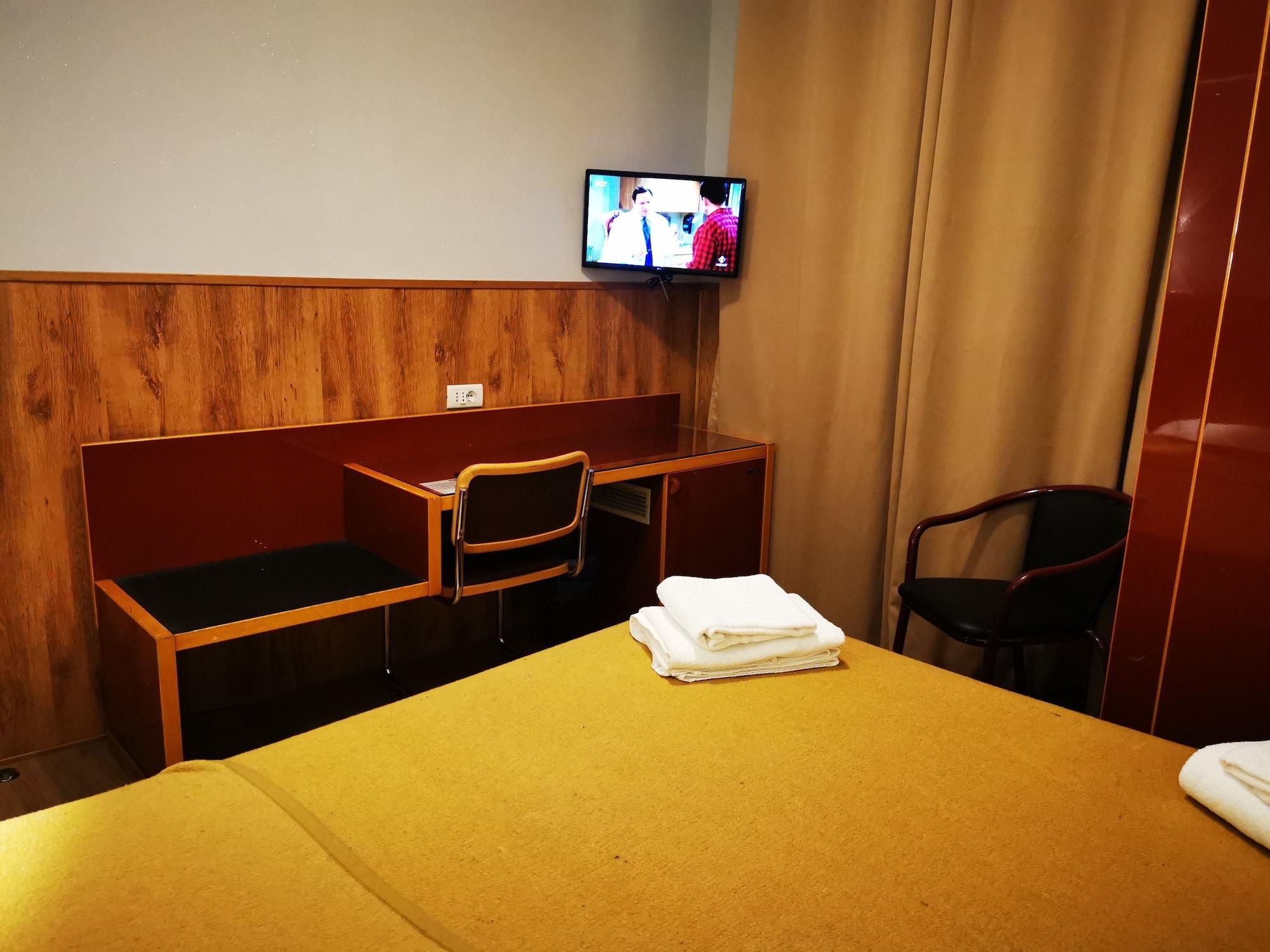 New Alexander Hotel Генуа Екстериор снимка