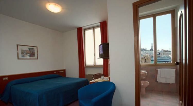 New Alexander Hotel Генуа Екстериор снимка