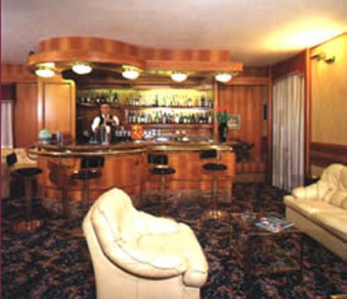 New Alexander Hotel Генуа Екстериор снимка