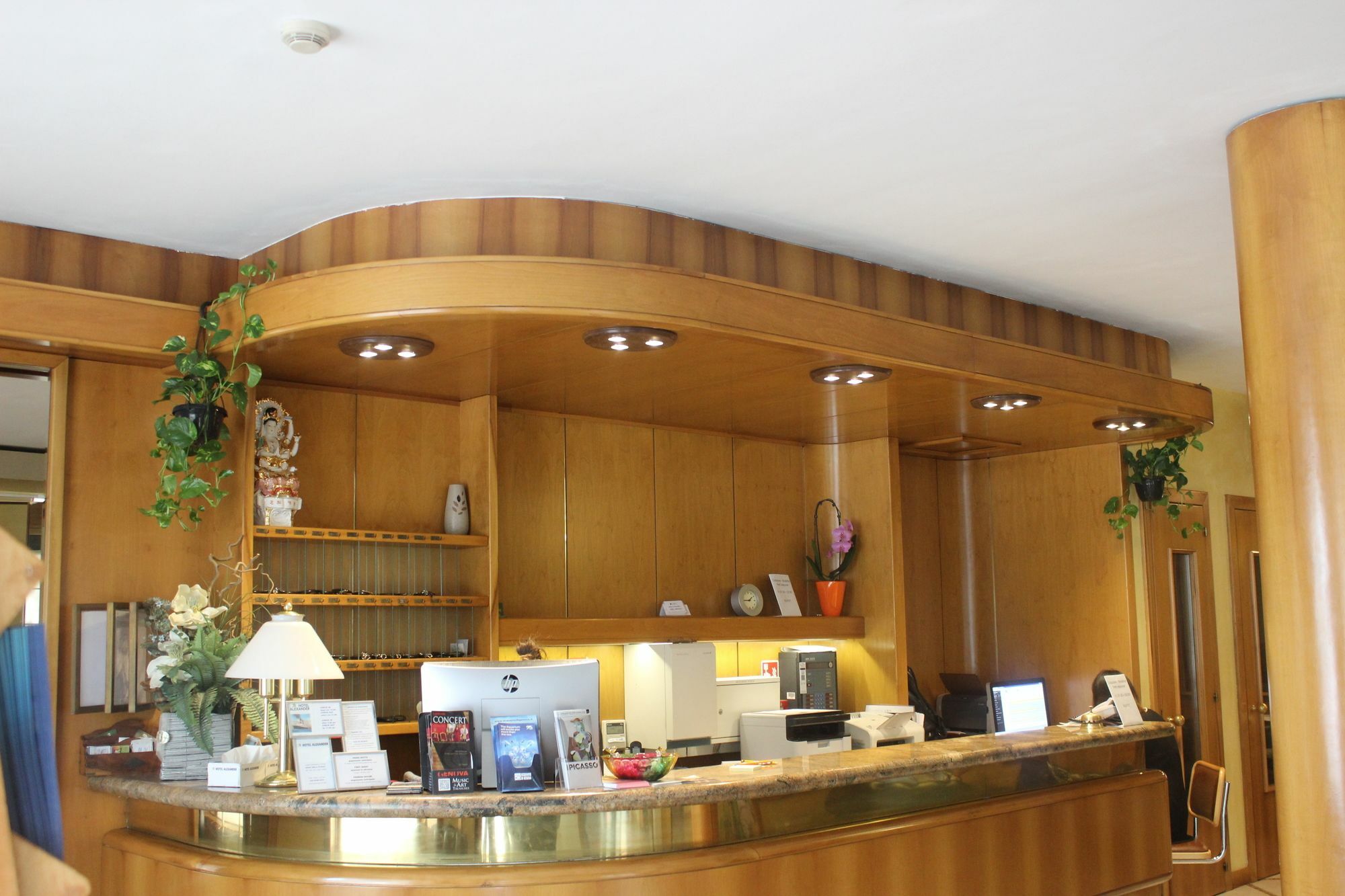 New Alexander Hotel Генуа Екстериор снимка